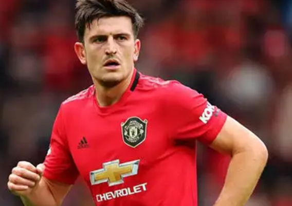 曼联续约动态：马奎尔续约在即，梅努长期合约近尾声